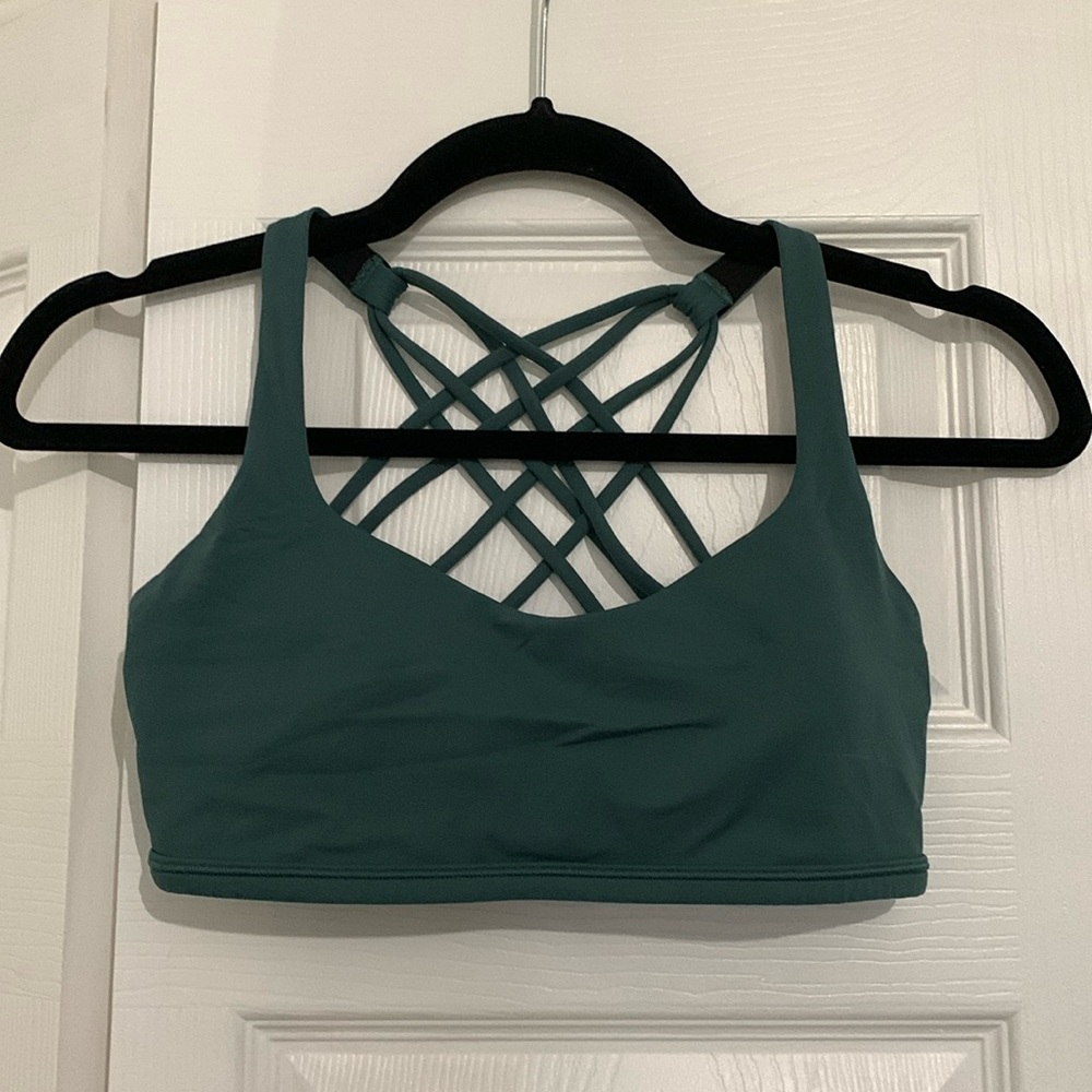 Lululemon green cross back sports bra